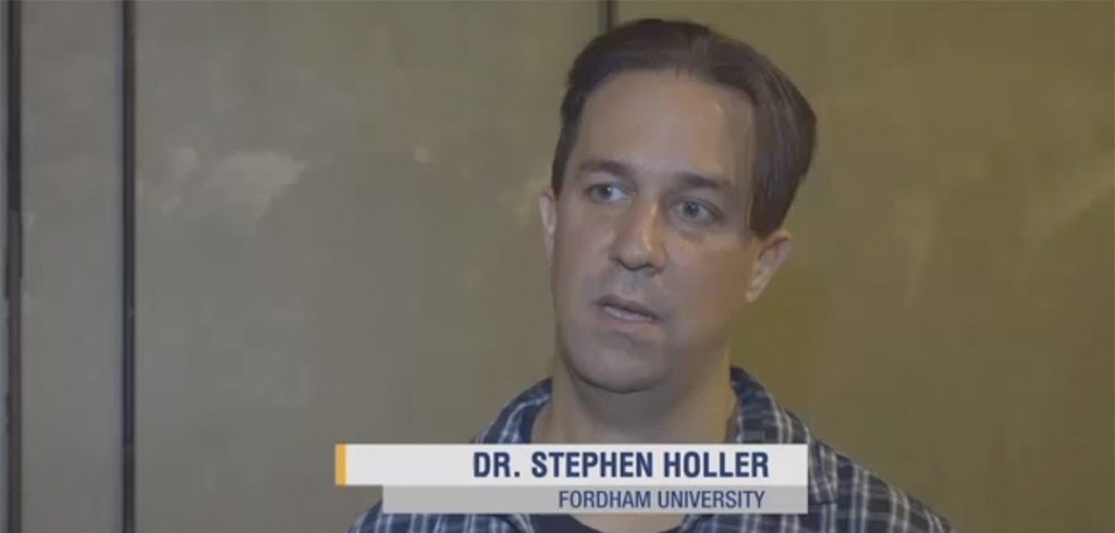 Physics professor Stephen Holler