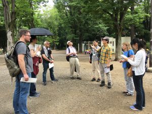 Fordham faculty tour a park in Tokyo.